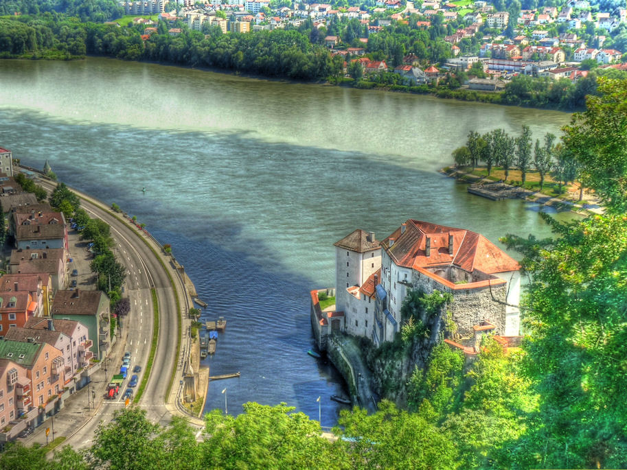 Dieses hotel mit tagungsraum & wlan inkl. Passau: Confluence of the Ilz, Danube, and Inn Rivers | Flickr