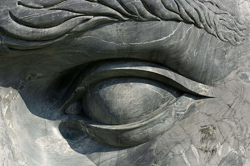 Die Skulptur Das Linke Auge Steht Auf Der Rechten Seit Flickr