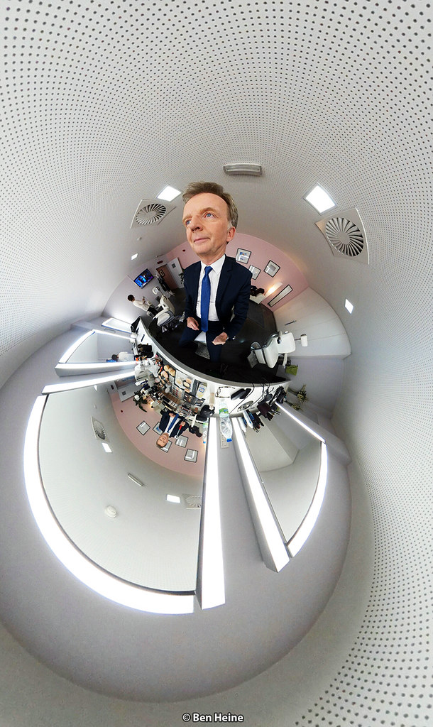 La montoise mariam alard est la nouvelle . Francois De Brigode Presentateur Journal Rtbf Et Photogr Flickr