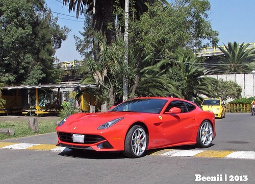 Otra posesión que llamó la atención fue el ferrari f12 berlinetta, que también puede verse en el vídeo anterior. Ferrari F12 Berlinetta en MÃ©xico DF | Beenii (Exotic & luxury cars Mexico) | Flickr