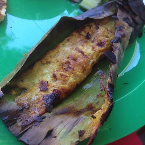 Bikin bersama anak atau keponakan biar makin asyik. Otak otak | Malaysian dish whose name translates to