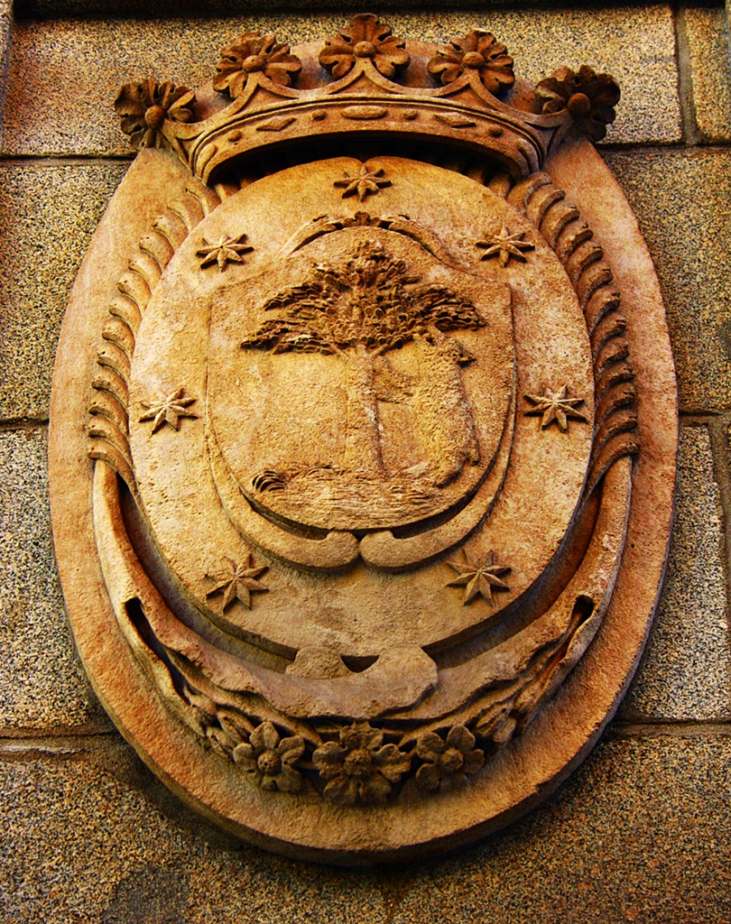 Del atlético de madrid arrasa con la nueva camiseta con su escudo. Escudo antiguo de Madrid. La Fuentecilla de Fernando VII, â¦ | Flickr