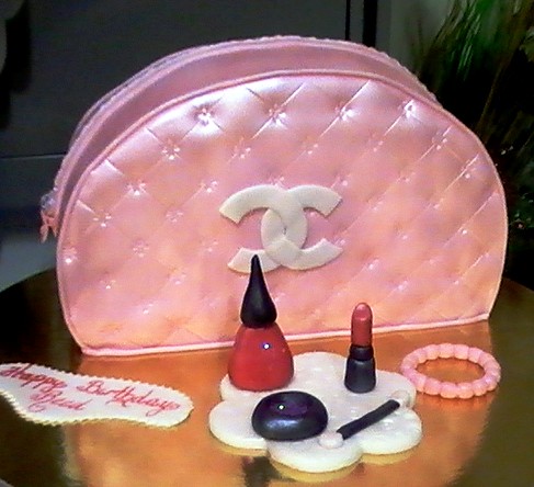 Just make sure the bakery has experience making purse cakes, otherwise you will end up with one that looks too fake. Chanel Purse Cake From The House Of Cakes Dubai Irena Flickr