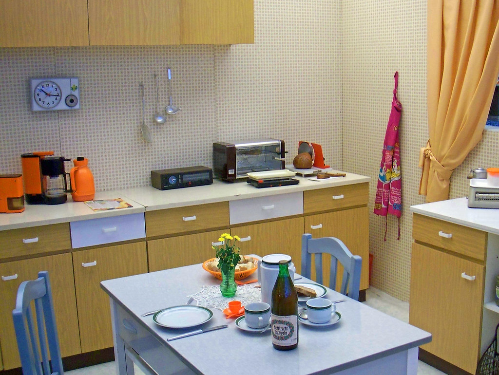 Original Kuche Komplett 50er 60er Jahre Ddr Nostalgie In Berlin Neukolln Ebay Kleinanzeigen