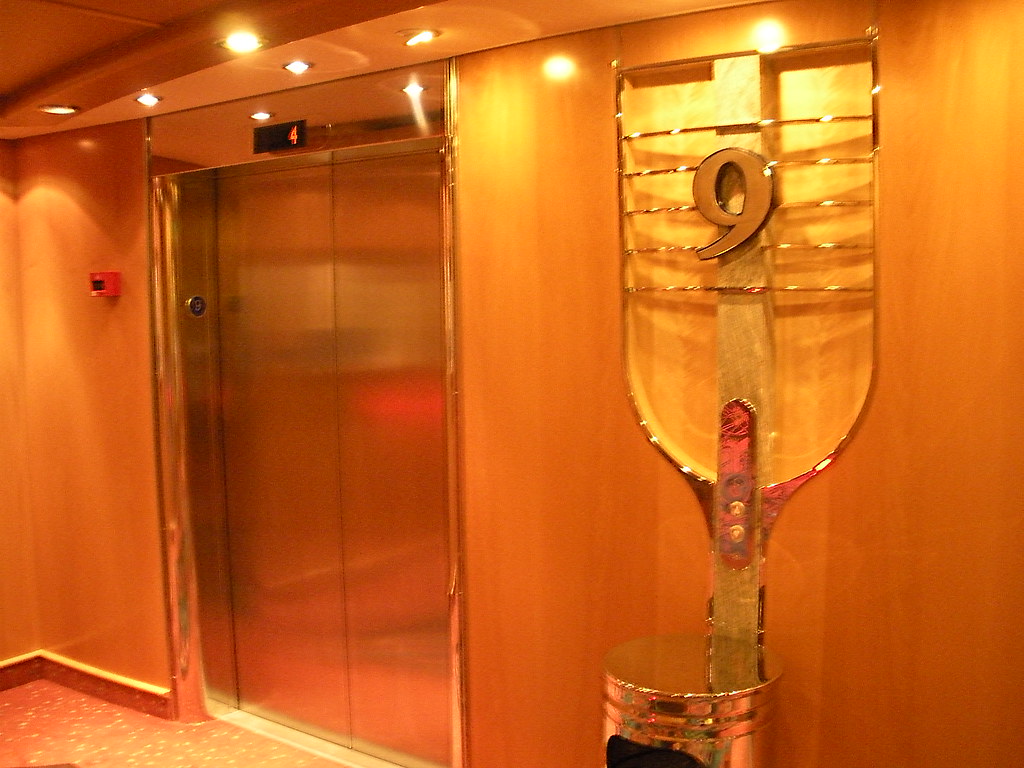 Freedom Of The Seas Deck 9 Elevator Rod Flickr