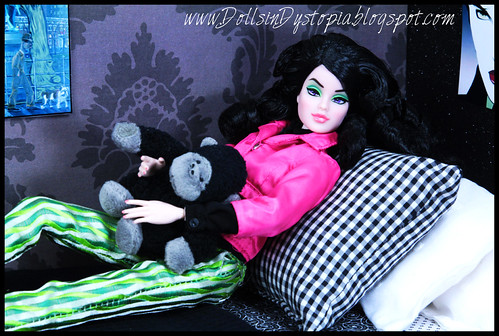 This time he's feuding with his daughter's mother, danileigh. Dani | DollsinDystopia | Flickr