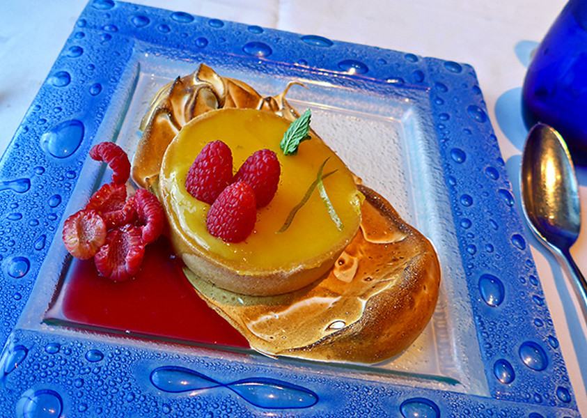 Photo Lemon Meringue Tart Blu Restaurant Celebrity Sum