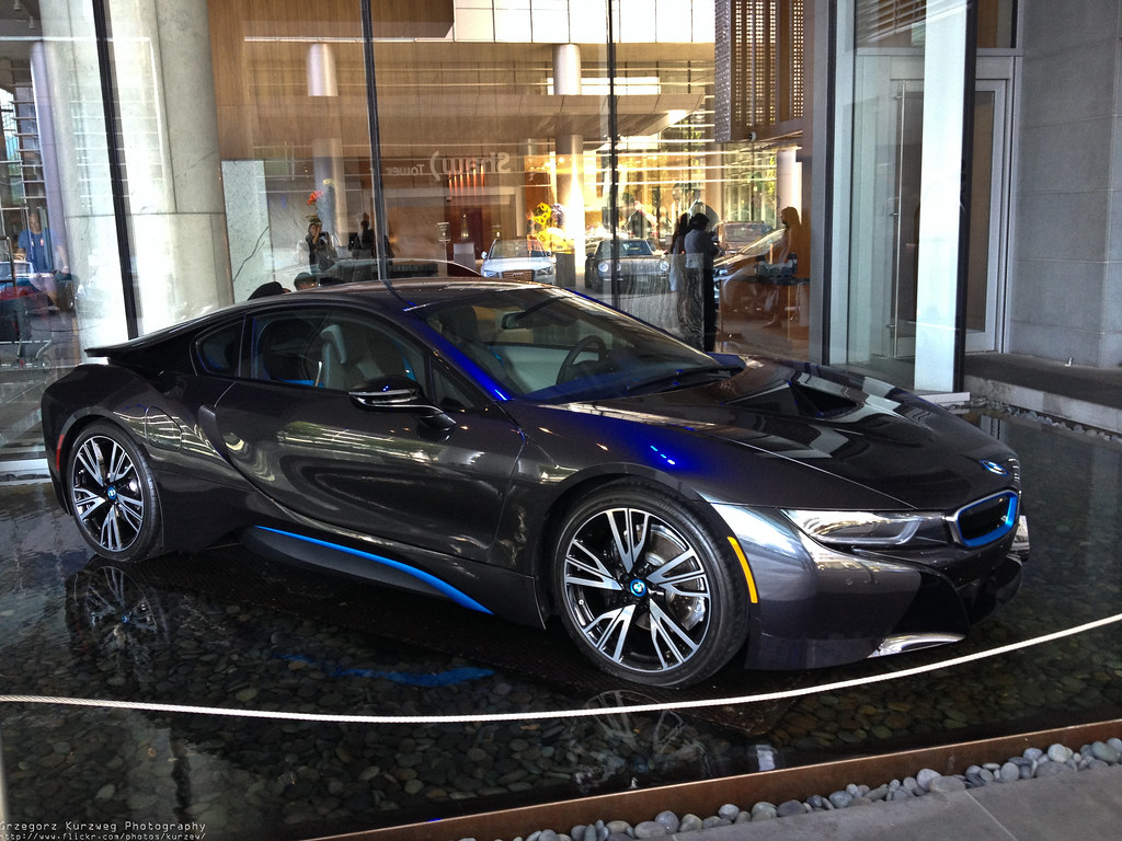 Bmw i8