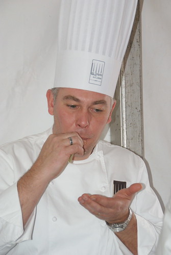 Stérilisation obligatoire à 6 mois. Pour le bonheur des papilles | Tireloup, GÃ®te en Sologne. | Flickr