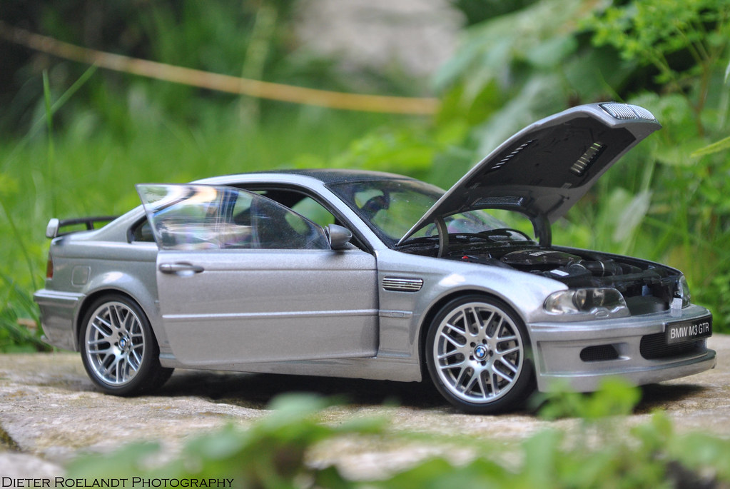 Bmw m3 gtr scale model