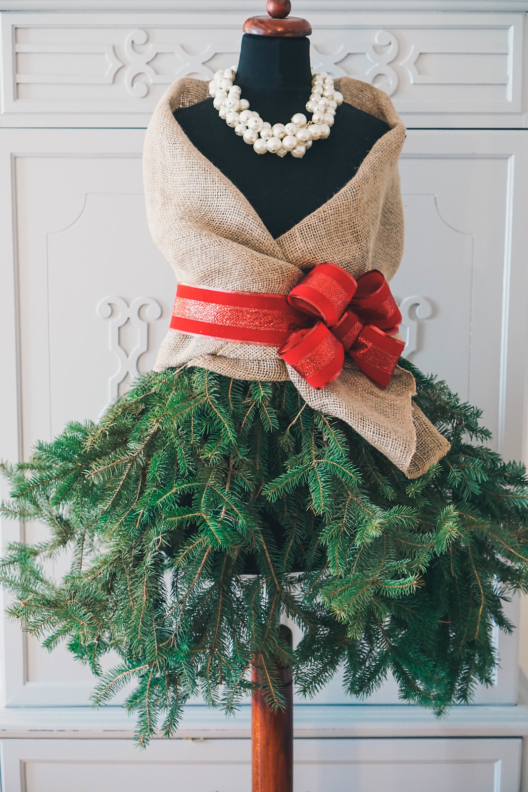 Diy Mannequin Christmas Tree Living After Midnite