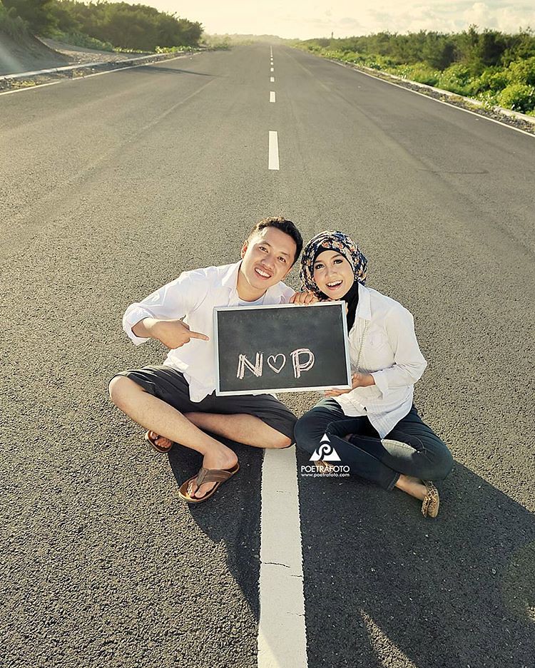 Download Gratis Gambar Zuhri N Ina Prewedding Hijab VlogGambar Gratis 8 Surabaya Prewedding Terbaru oleh Lampunghits.com