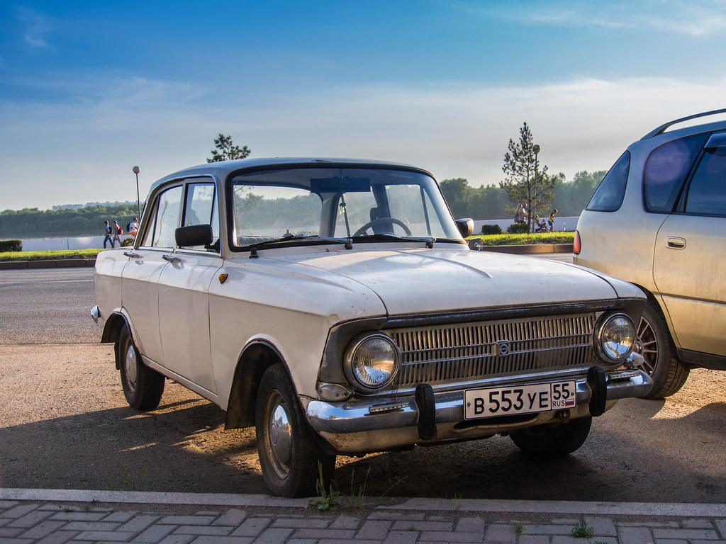 300 000 км, 1.5 mt (75 л.с.) . ÐÐ¾ÑÐºÐ²Ð¸Ñ-412 (ÐÐ¶) | OLYMPUS DIGITAL CAMERA | Jasonito | Flickr