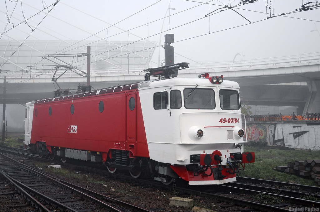 Aflați informații cu privire la mersul trenurilor de călători, . Cfr CÄlÄtori 45 0318 1 BucureÈti Nord 91 53 0 450318 7 Andrei 105 Flickr