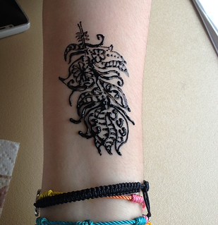 Henna Tattoos – Tag Art Company 319_x_309_jpg