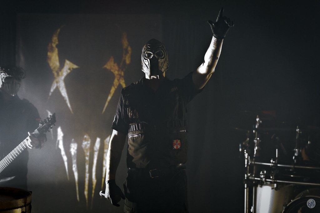 J Mann Of Mushroomhead When Harsh Lighting Hands You A Cha