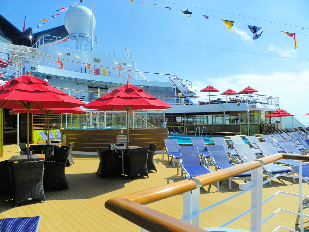 Carnival Magic Mid Ship Pool Carnival Magic Mid Ship Pool
