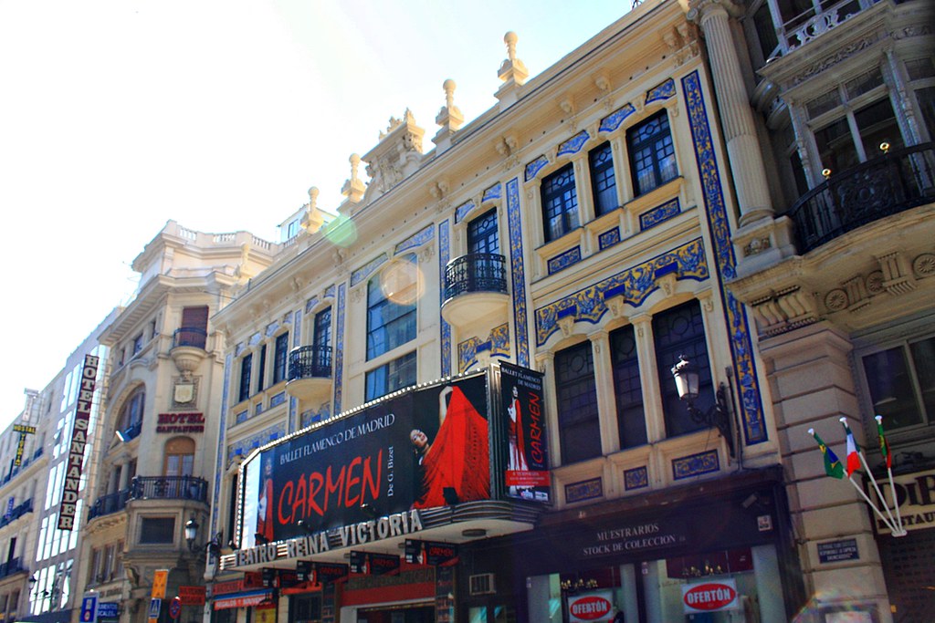 The teatro real was the motivator for the primer encuentro de teatros iberoamericanos en madrid in may 2015, and this took place at the same time as the . Teatro Reina Victoria. Carrera de San JerÃ³nimo. Madrid | Flickr
