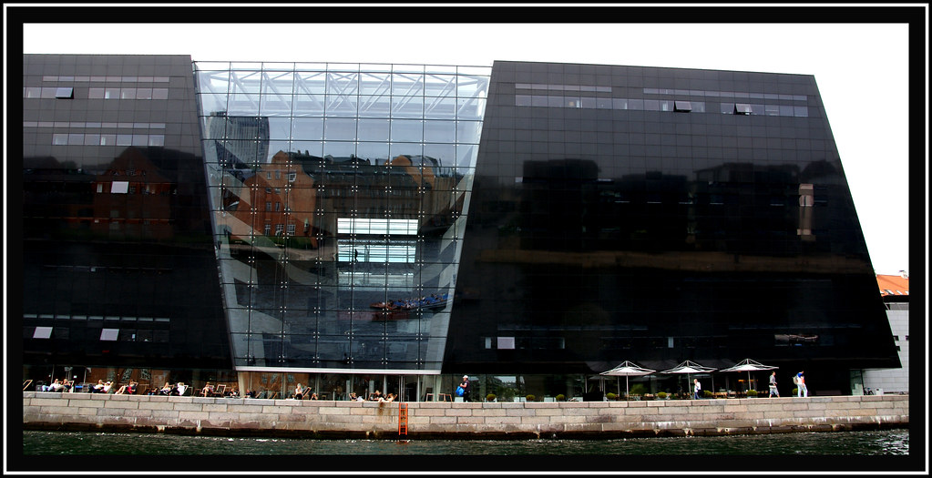 Good cloth copy in a . Den Sorte Diamant | Den Sorte Diamant (the Black Diamond