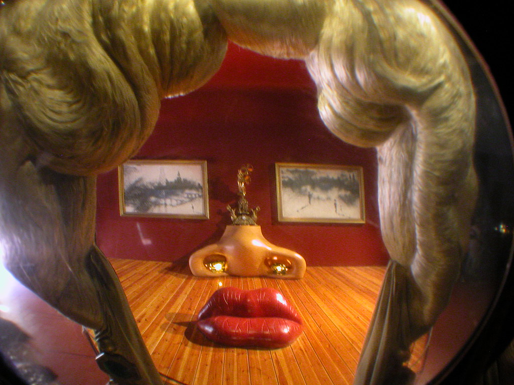 Finde Salvador Dali Museo Dali Cuarto Mae West Visto Des Flickr