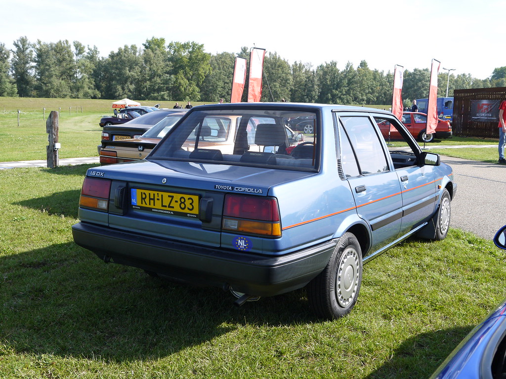 Are you thinking about buying a toyota rav4? Toyota Corolla 1 6 Dx Sedan 1986 Datum Eerste Toelating 1 Flickr