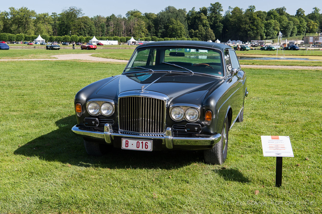 Bentley corniche t