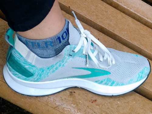 brooks levitate 4 release date