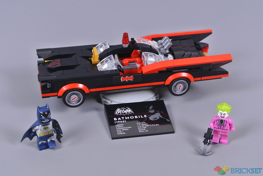 The textures of the cape with the printed bat symbol are notable, so … Review 76188 Batman Classic Tv Series Batmobile Brickset Lego Set Guide And Database