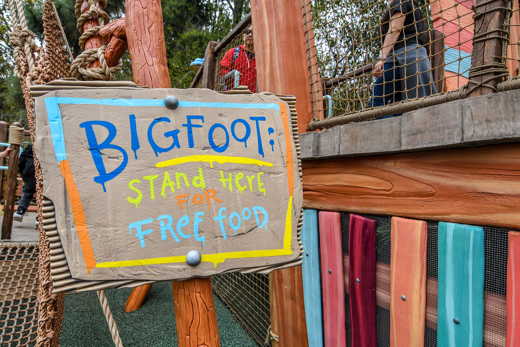 Disneyland's Reimagined Toontown Review - Wandering In Disney