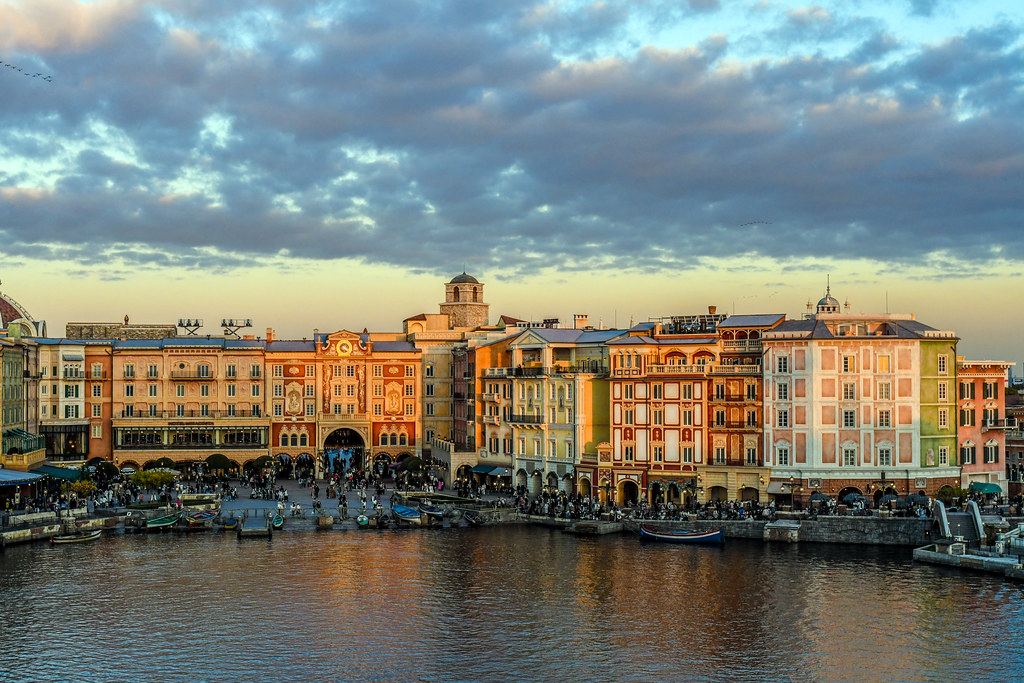 Hotel MiraCosta Review - Wandering In Disney ピノキオ マリオネット