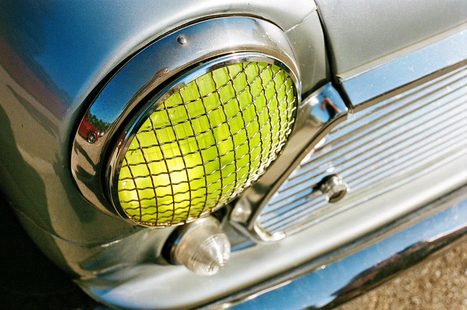 The 50mm f/3.5 Zuiko Auto Macro lens renders color beautifully