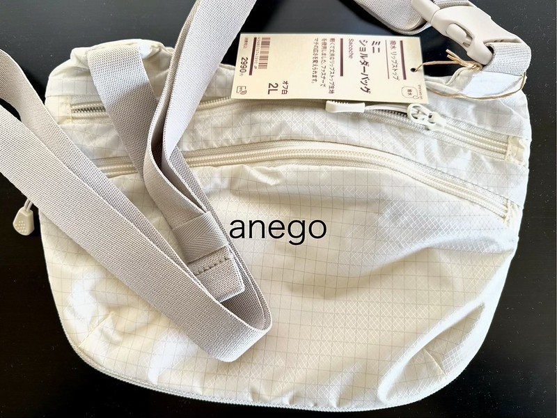 ミニショルダー バック 白 WEGO ウィゴー の WEGO マルチポケットミニ