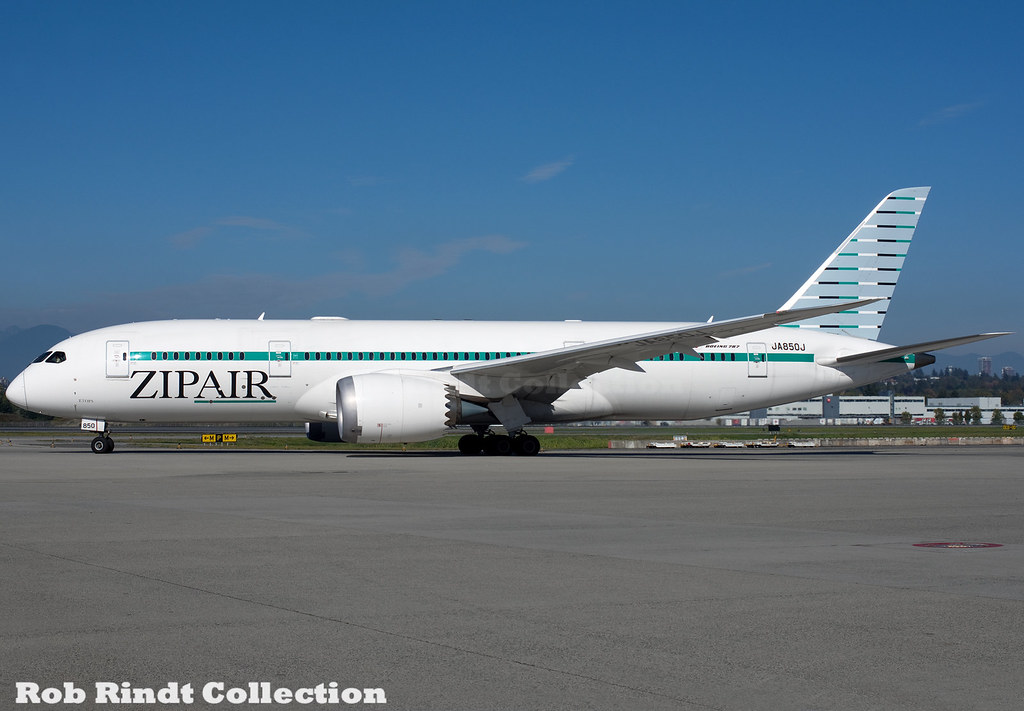 航空機・ヘリコプター Cathay Pacific B 777-300ER 50th Cathay Pacific takes delivery of its 50th Boeing 777-300 ER
