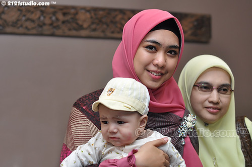 Keluarga mereka jauh dari gosip tak sedap. Oki Setiana Dewi | Event : Bicara Selebriti Location