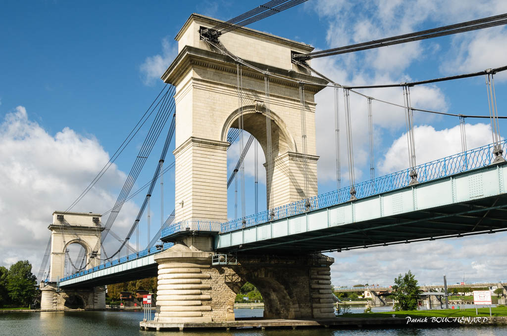 Very durable · indestructibility (ˌindeˌstructiˈbility) or indestructibleness (ˌindeˈstructibleness). Indestructible | Pont du Port Ã  l'Anglais - Vitry sur Seine â¦ | Flickr