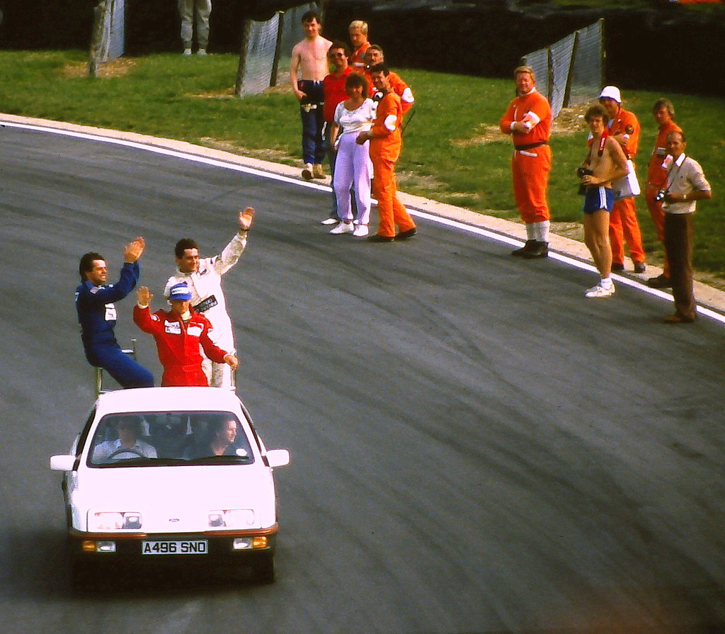 Niki Lauda Derek Warwick Ayrton Senna Take The Applause