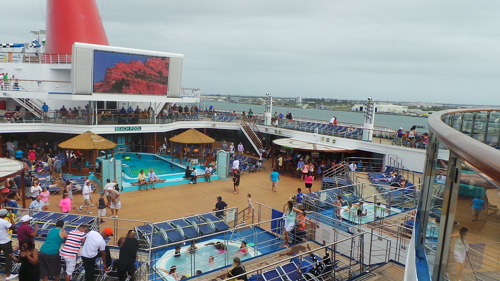 Carnival Sunshine Pool Deck Photos By Cruisesource We Ar