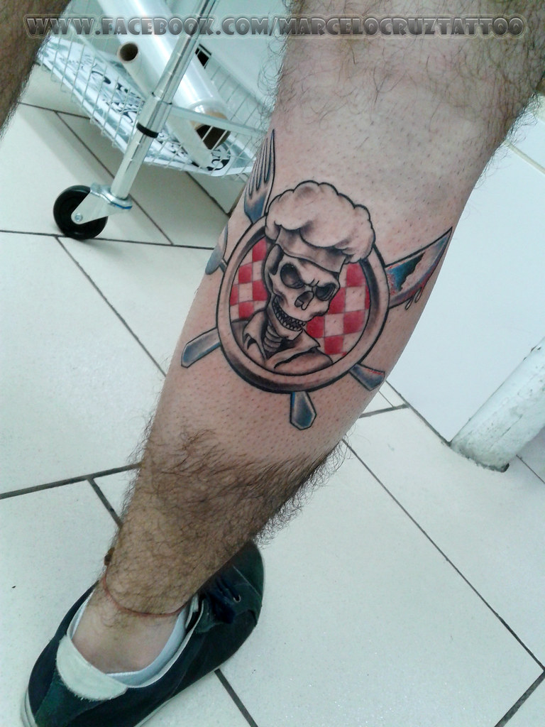 Chef de cozinha tatuagem caveira Chef Tattoo Chef Tattoosandpiercings Cook Cooking Tattslife Tattooedup Tattooist Tattedu Tatuagem De Chefe De Cozinha Tatuagem Tatuagem Masculina Braco