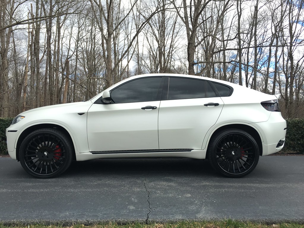 Matte wrapped bmw x6 on forgiatos