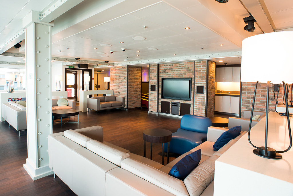 Royal Princess Youth Center Remix Royal Princess Inte