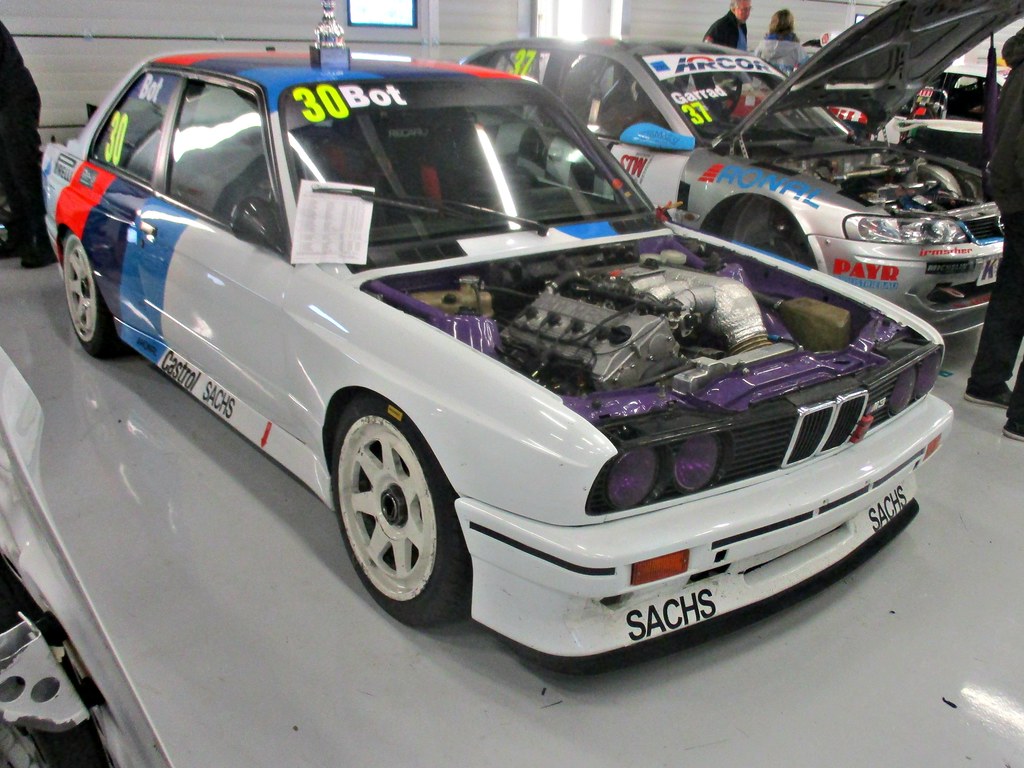 183 bmw e30 m3 (1991)