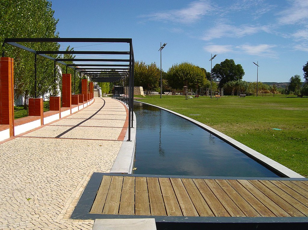 A construção do sistema de esgotos das limeiras, concelho de vila nova da barquinha, vai arrancar na próxima semana. Barquinha Parque Vila Nova Da Barquinha Portugal Flickr