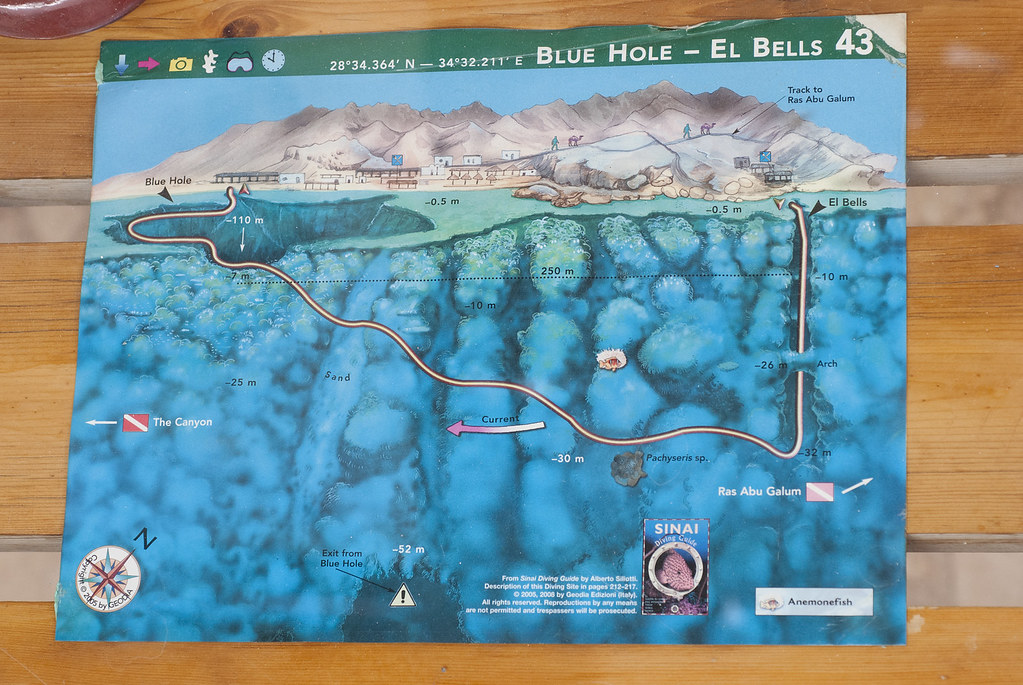 Great Blue Hole Map 8632199586 4514087f27 B 