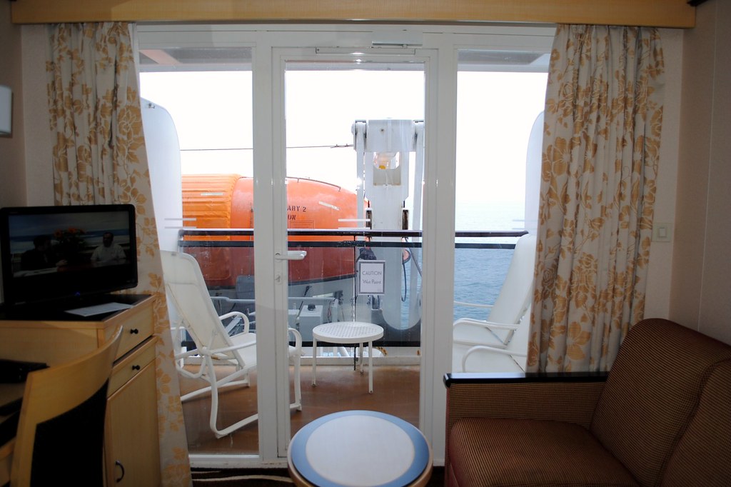 Queen Mary 2 Stateroom 8052 Qm2 Premium Balcony A4 Cat