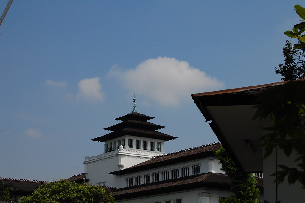 Unduh Gratis Gambar Gedung Sate 2 For More Gratis Terbarurmation About This Building Pl Flickr Terkeren by Lampunghits.com