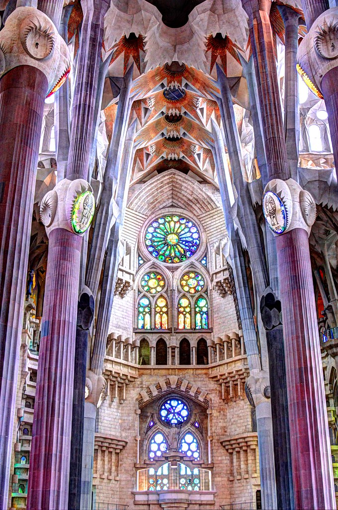A sagrada familia está localizada no centro de barcelona e é o símbolo da cidade. Europe Spain Sagrada Familia The Basilica I Temple Exp Flickr