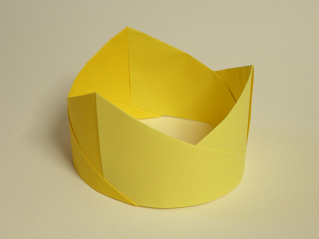 Keep the little ones busy with this affordable, easy . Easy Crown From 3 Sheets Of A4 Copy Paper My Design Diag Flickr