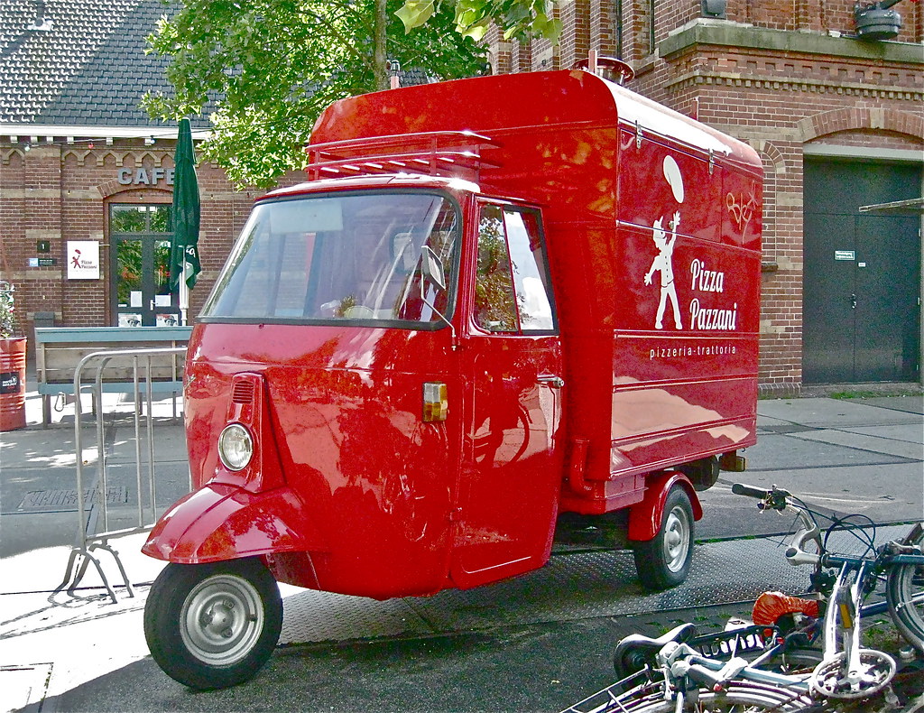 Piaggio Ape 500 3 Wheel Transporter I Don T Think This 3 Flickr