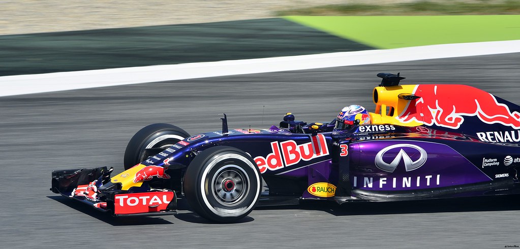 Daniel Ricciardo Red Bull Rb11 Renault Energy F1 2014
