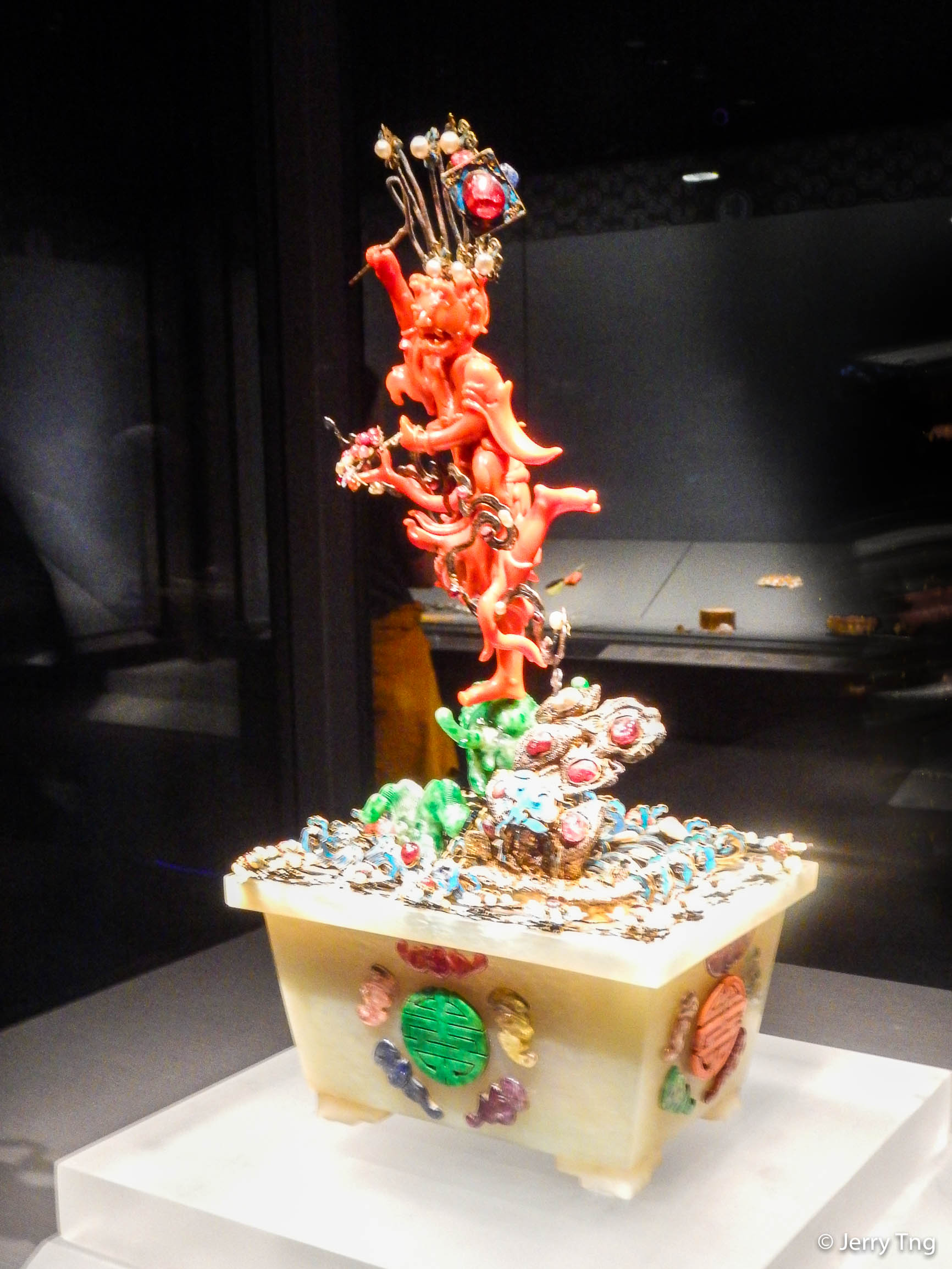 中国國寶珊瑚 Chinese Treasure-Coral of Luxor’s 中国國寶珊瑚 Chinese Treasure-Coral of Luxor's 中国國寶珊瑚